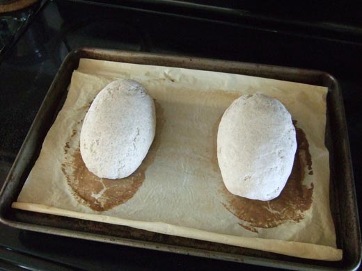 ライ麦パン：成形します。